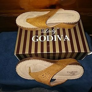 Leather wedge sandals 👡